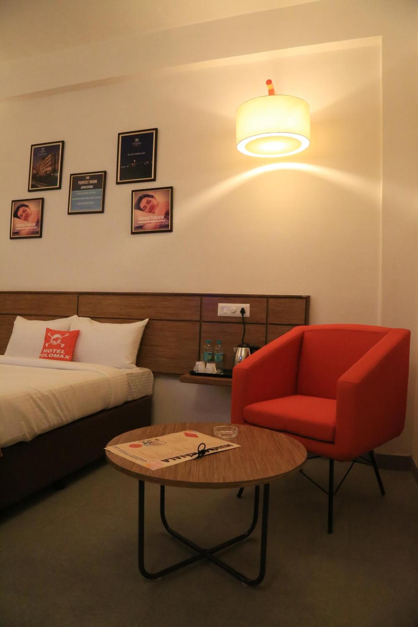 Max Hotels Dzsabalpur Szoba fotó