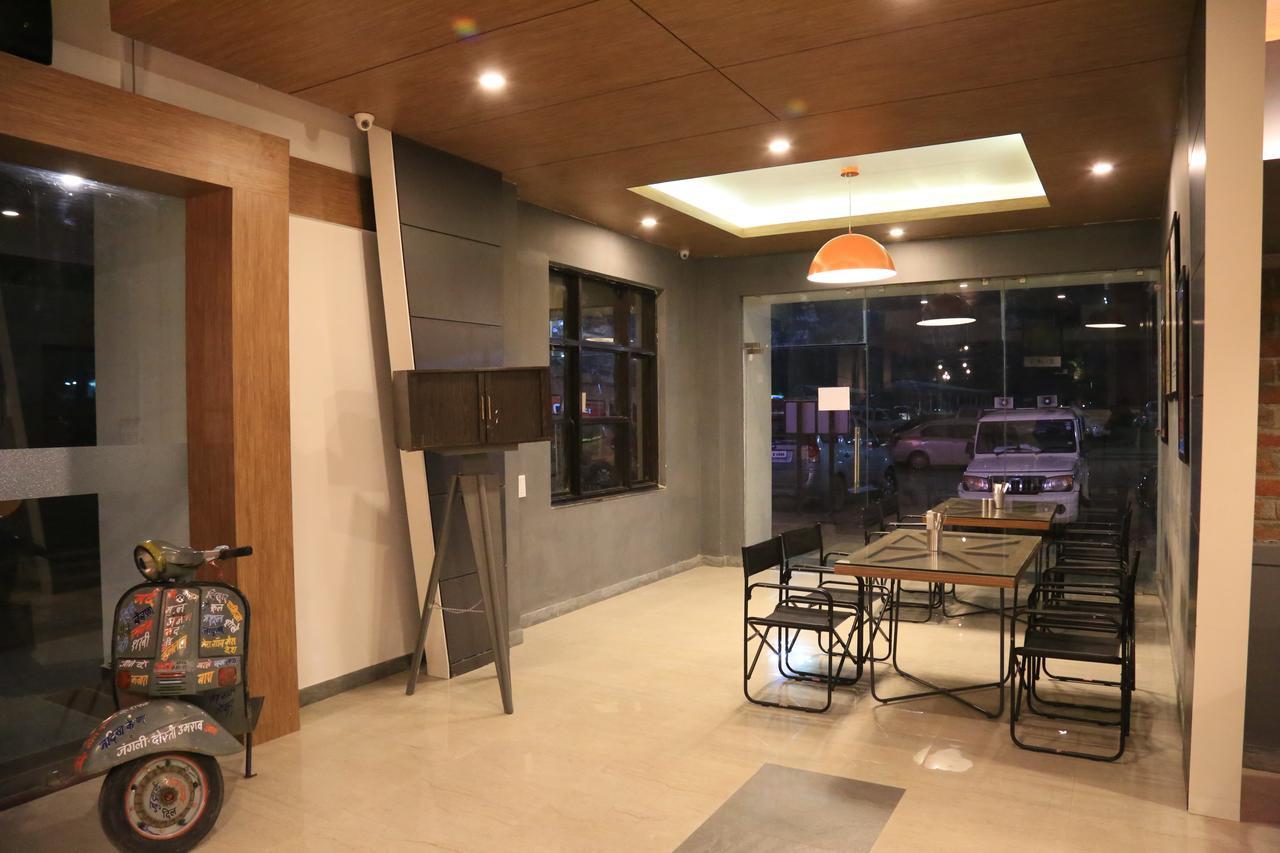 Max Hotels Dzsabalpur Kültér fotó