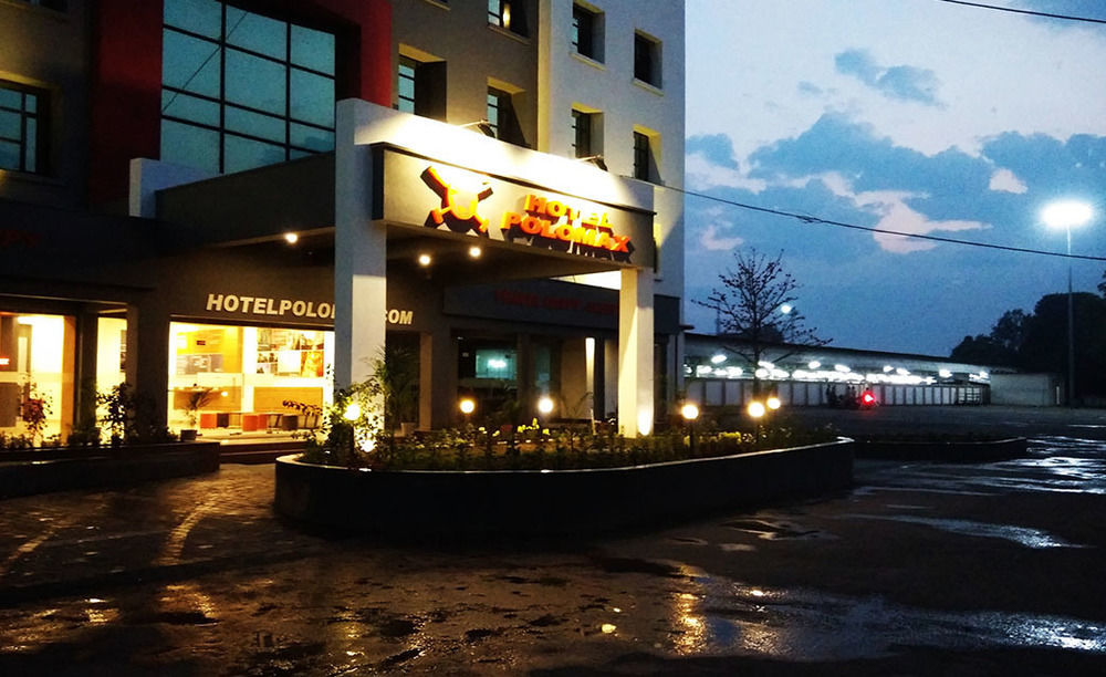 Max Hotels Dzsabalpur Kültér fotó